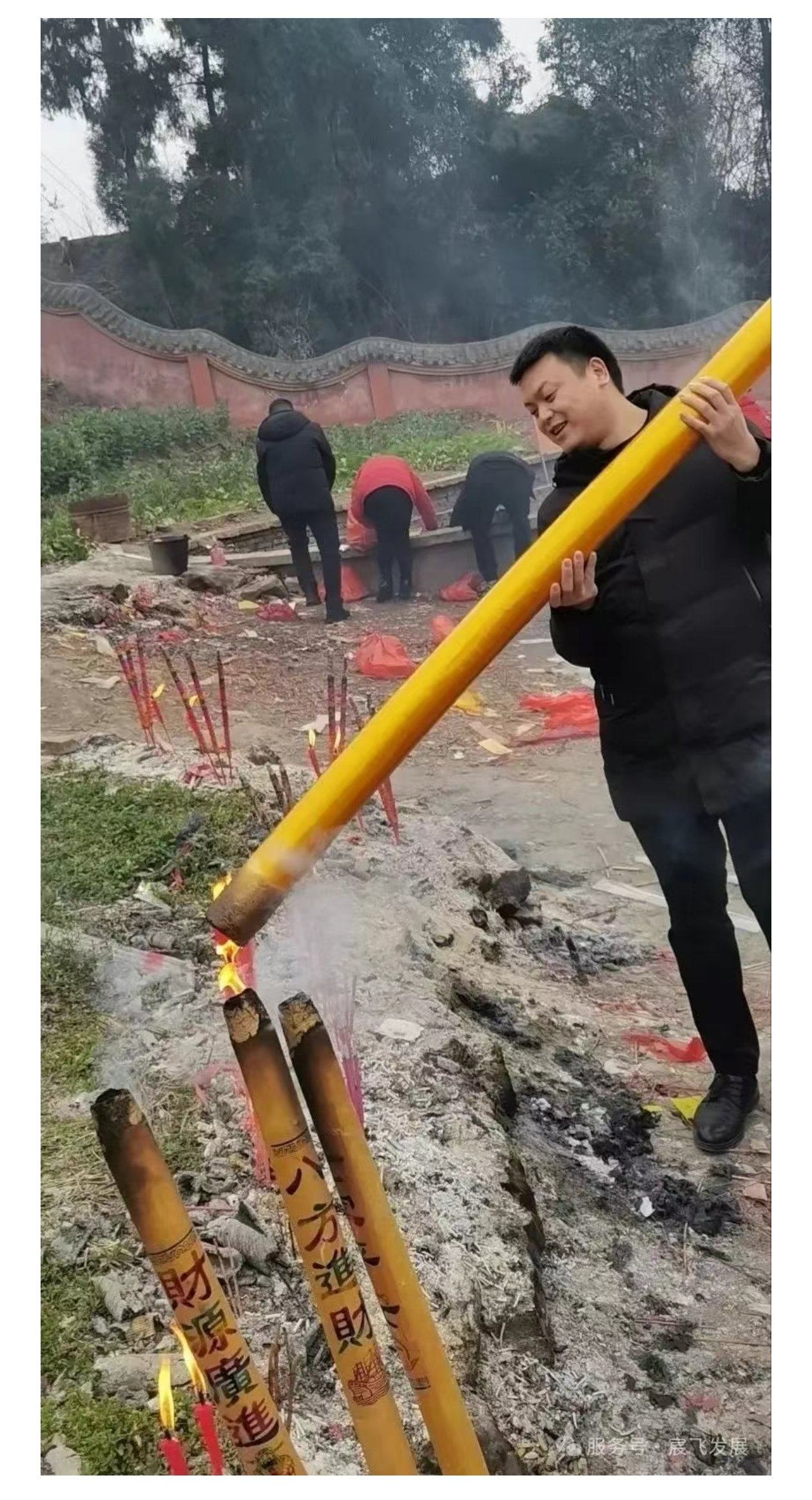 3.jpg